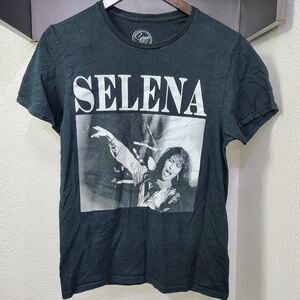 Selena Black Crew Neck Concert Tshirt Size Small